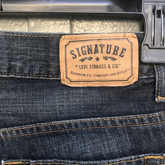 DIY distressed Levi jean shorts sz 29 - Picture 6 of 6